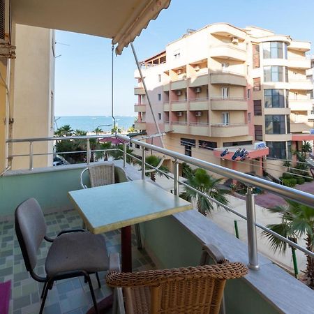 Comfortable Apartment Next To The Beach Durres Bagian luar foto